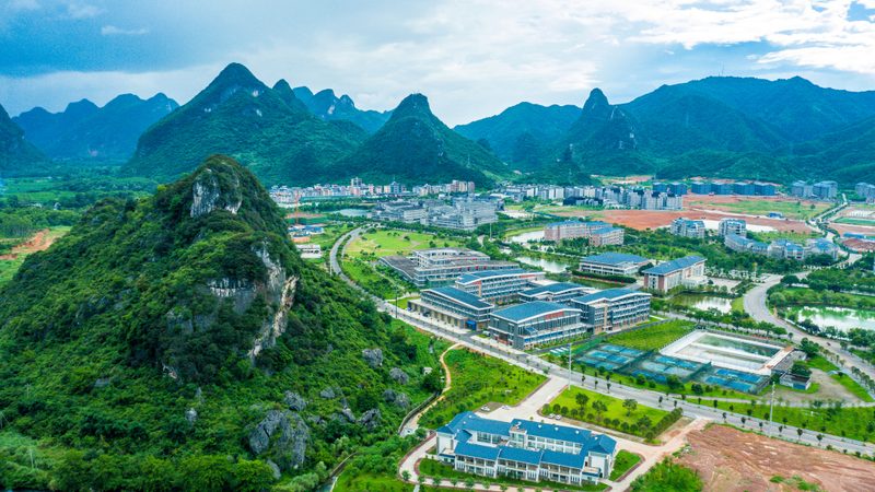 PCB打样样板生产周期揭秘：影响速度的关键因素